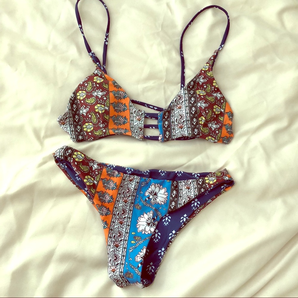 Romwe two piece bathing suit! Caged back. NEW!